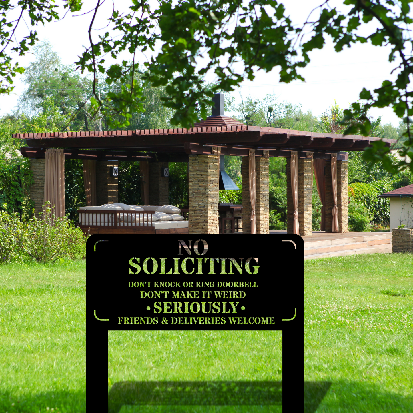 No Soliciting Metal Sign, Outdoor Warning Sign, Home Security Yard Decor, Durable & Weatherproof Sign, Privacy Protection Metal Sign