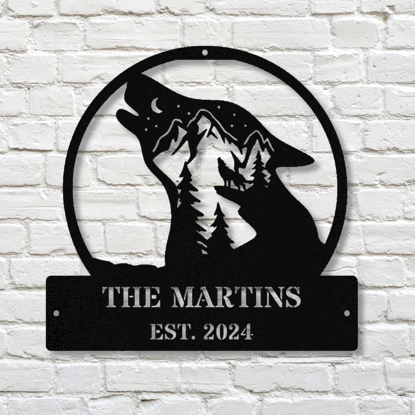 Custom Howling Wolf Metal Sign, Personalized Last Name Sign, Wolf Decor Gift, Rustic Metal Art, Nature Inspired Wall Art, Mancave Sign Decor