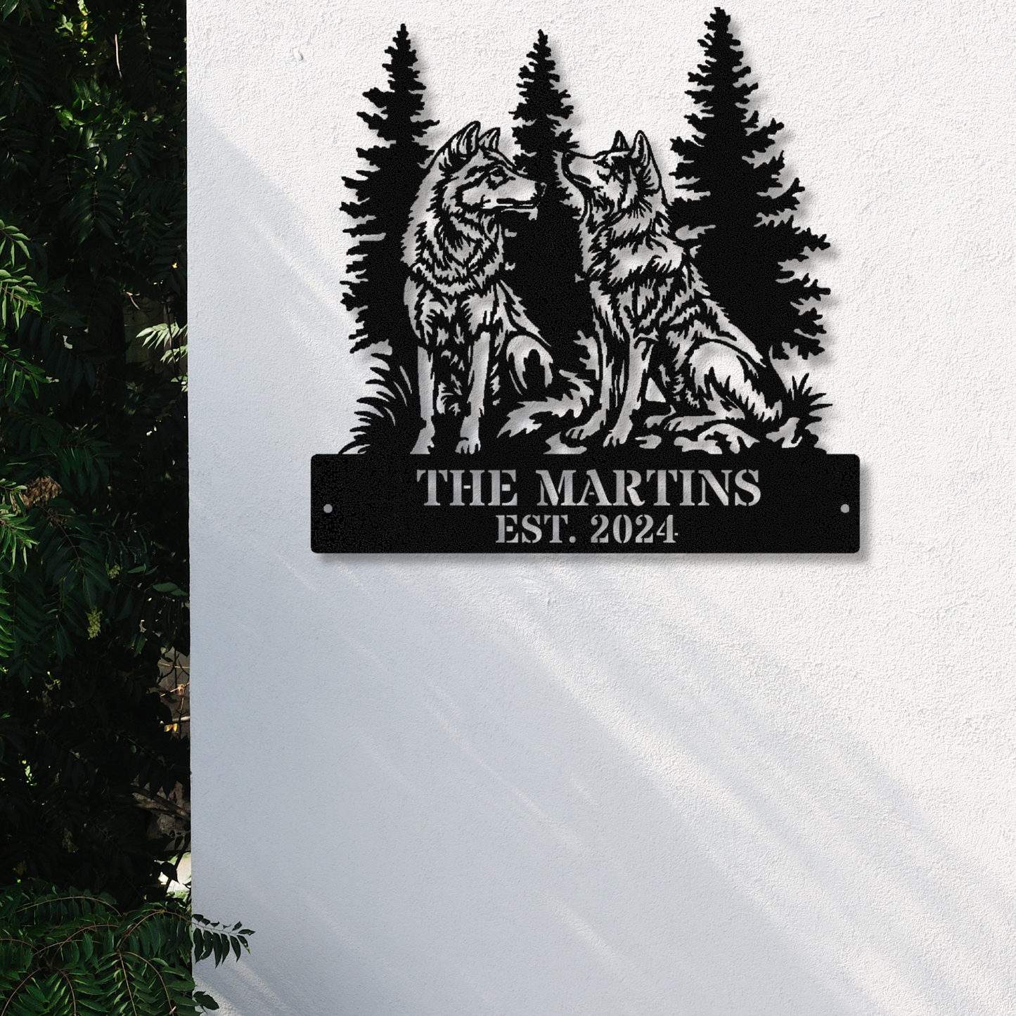 Wolf Howling Metal Ranch Sign, Wolf In Woods Cabin Sign,Family Name Black Wolf Sign,Metal Wolf Sign Dad Gift,