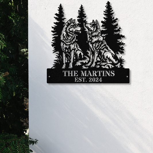 Wolf Howling Metal Ranch Sign, Wolf In Woods Cabin Sign,Family Name Black Wolf Sign,Metal Wolf Sign Dad Gift,