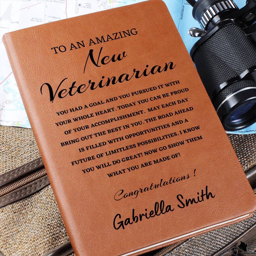 To A New Veterinarian Journal, Custom Leather Journal, Veterinarian Graduation Gift, Personalized Name Journal, New Veterinarian Appreciation Gift, New Job Gift